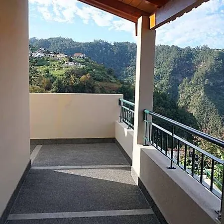 Ilha & Montanha - Bed and Breakfast Santana (Madeira)